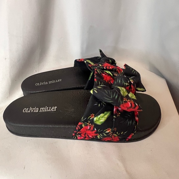 Olivia Miller Slides Size 8 m Fabric  Knot In Red and Black - Picture 1 of 6